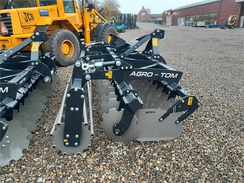 Agro - TOM 4 METERS - Scheibenegge: das Bild 1 Agro - TOM 4 METERS - Scheibenegge: das Bild 1