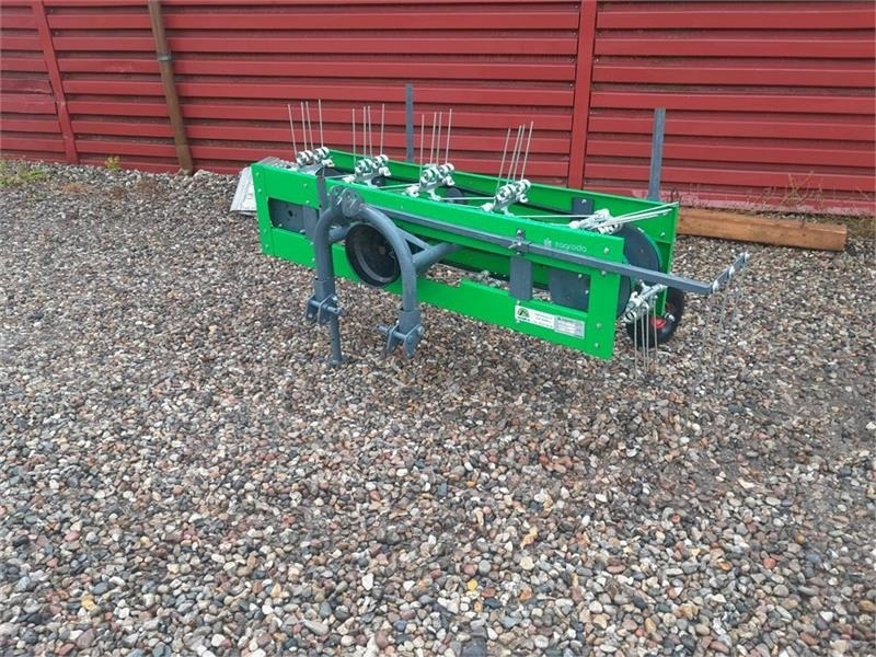 - - - HØ VENDER - Anbauteil für Kommunaltraktor: das Bild 1 - - - HØ VENDER - Anbauteil für Kommunaltraktor: das Bild 1