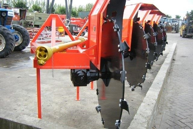 - - - BOXER D02 - Grubber: das Bild 3 - - - BOXER D02 - Grubber: das Bild 3