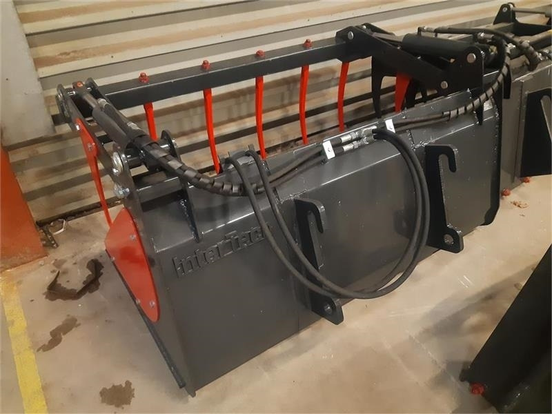 Eurotrac W11 - Ladeschaufel: das Bild 3 Eurotrac W11 - Ladeschaufel: das Bild 3