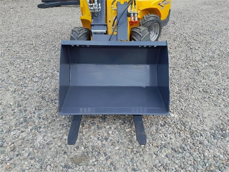 Eurotrac W11 Teleskop - Teleskopradlader: das Bild 5 Eurotrac W11 Teleskop - Teleskopradlader: das Bild 5