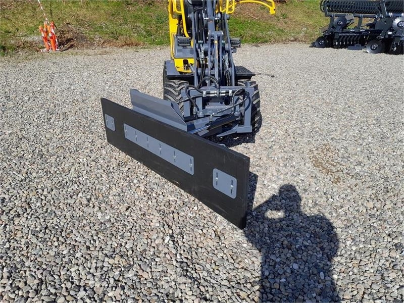 FK Machinery FODER SKRABER - Planierschild für Baumaschine: das Bild 3 FK Machinery FODER SKRABER - Planierschild für Baumaschine: das Bild 3