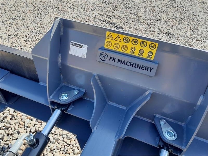 FK Machinery FODER SKRABER - Planierschild für Baumaschine: das Bild 4 FK Machinery FODER SKRABER - Planierschild für Baumaschine: das Bild 4