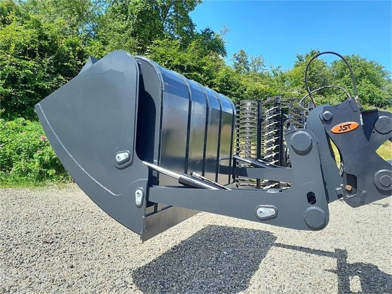 Inter-Tech 2,60m - Ladeschaufel: das Bild 5 Inter-Tech 2,60m - Ladeschaufel: das Bild 5