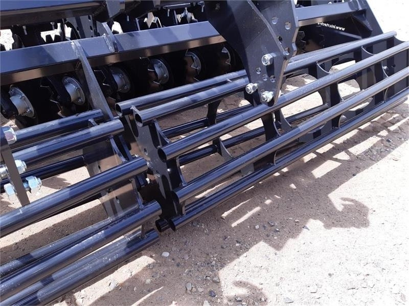 Inter-Tech Diskharve 4 meter J-Maskiner 4 meter med hydraulis - Scheibenegge: das Bild 2 Inter-Tech Diskharve 4 meter J-Maskiner 4 meter med hydraulis - Scheibenegge: das Bild 2