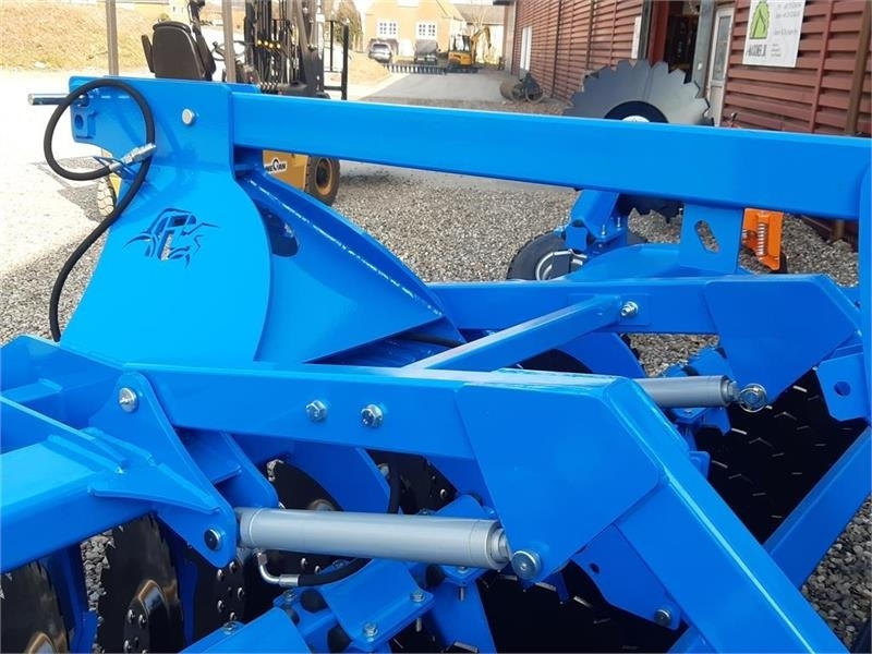 Inter-Tech Diskharve 4 meter med lift - Scheibenegge: das Bild 5 Inter-Tech Diskharve 4 meter med lift - Scheibenegge: das Bild 5