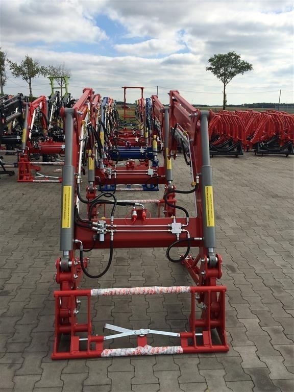 - - - J-Maskiner IT 1600 - Frontlader für Traktor: das Bild 2 - - - J-Maskiner IT 1600 - Frontlader für Traktor: das Bild 2