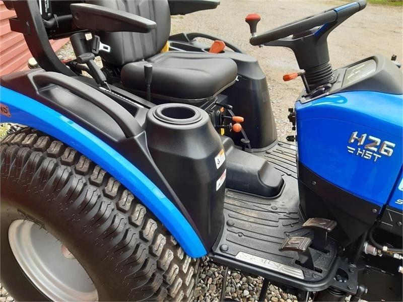 Kommunaltraktor Solis 26 hst: das Bild 11