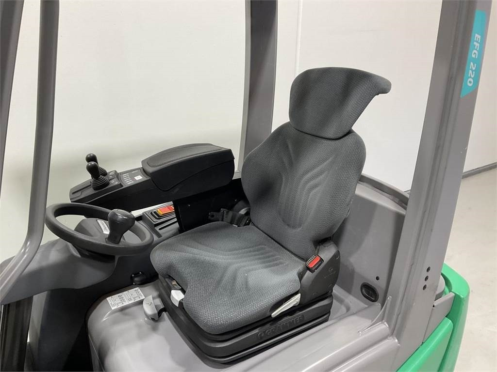 Jungheinrich EFG 220 - Elektrostapler: das Bild 5 Jungheinrich EFG 220 - Elektrostapler: das Bild 5