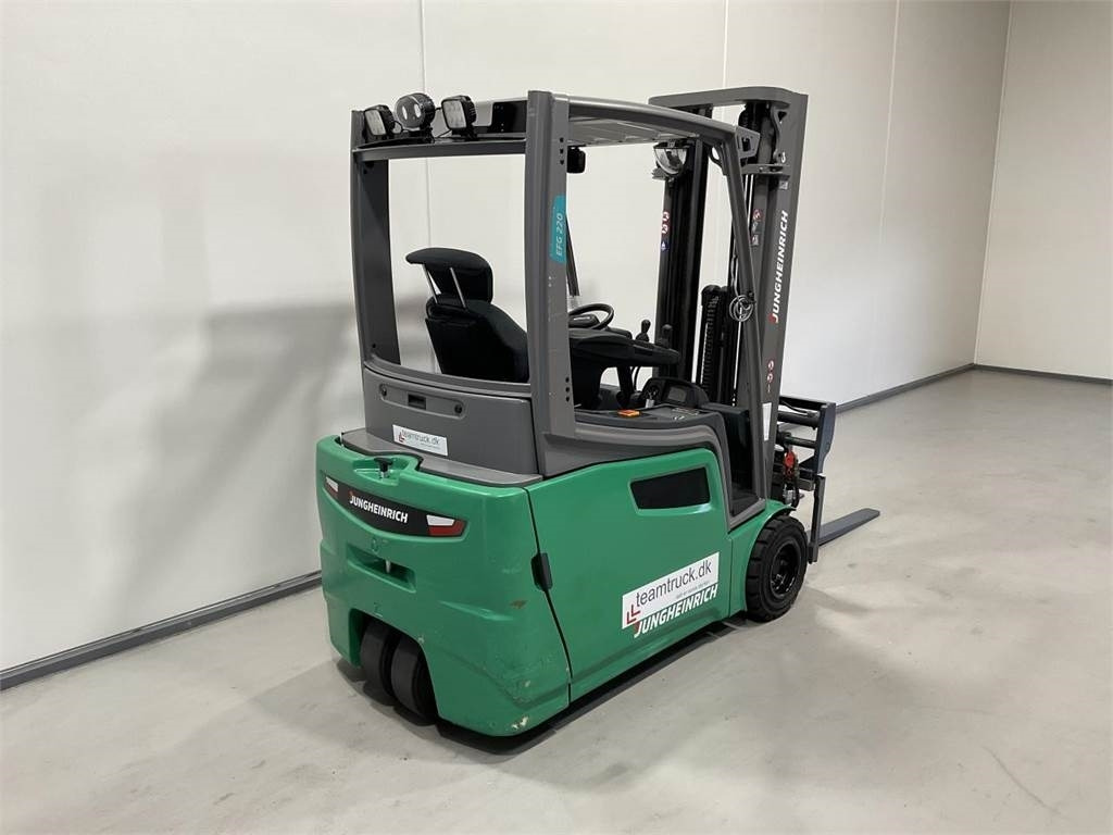 Jungheinrich EFG 220 - Elektrostapler: das Bild 2 Jungheinrich EFG 220 - Elektrostapler: das Bild 2