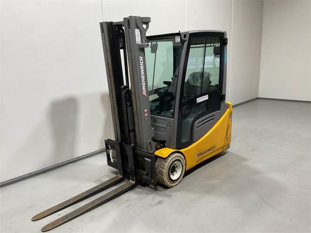 Jungheinrich EFG 220 - Elektrostapler: das Bild 4 Jungheinrich EFG 220 - Elektrostapler: das Bild 4