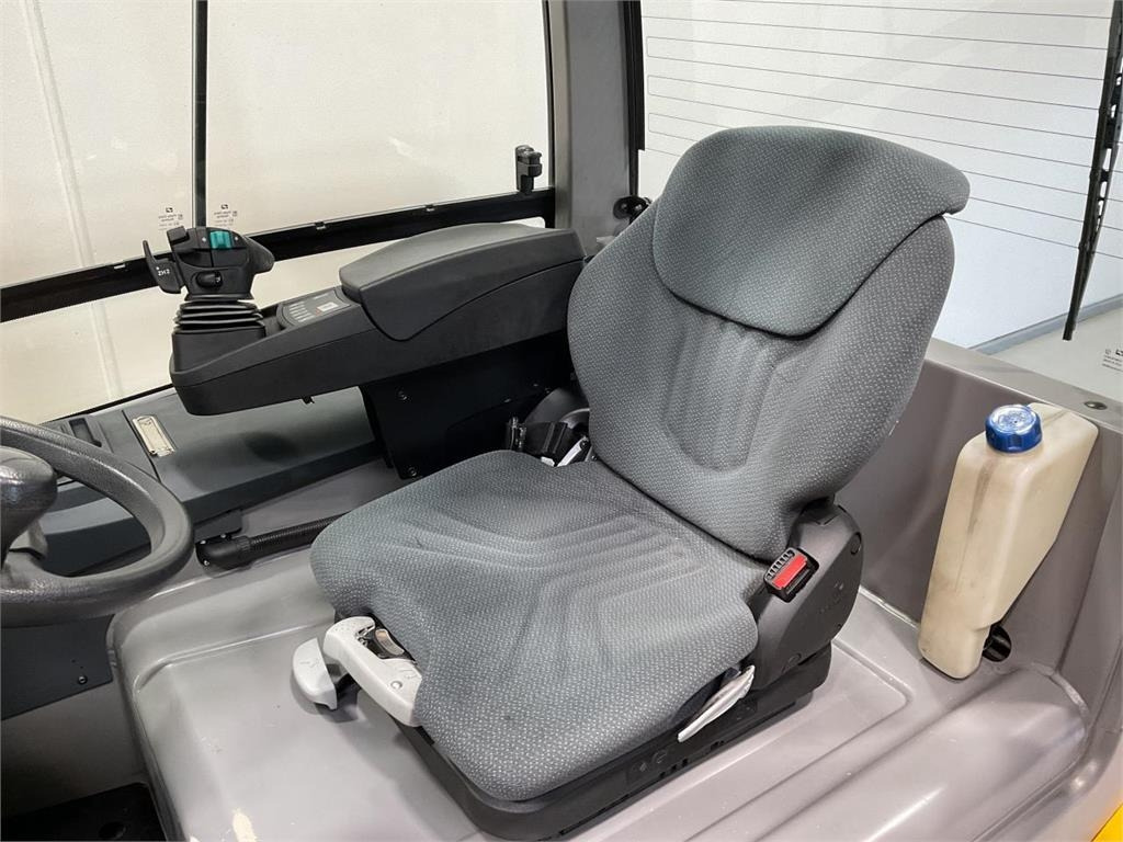 Jungheinrich EFG 425 K - Elektrostapler: das Bild 5 Jungheinrich EFG 425 K - Elektrostapler: das Bild 5