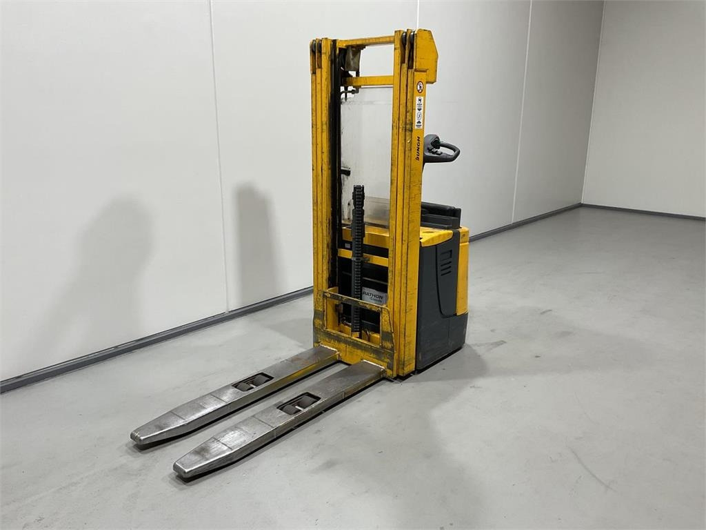 Jungheinrich ERC 214 - Hochhubwagen: das Bild 4 Jungheinrich ERC 214 - Hochhubwagen: das Bild 4