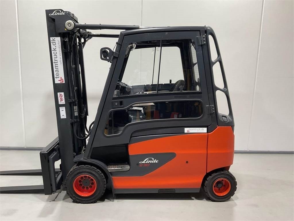 Linde E30HL-01/600 - Elektrostapler: das Bild 3 Linde E30HL-01/600 - Elektrostapler: das Bild 3