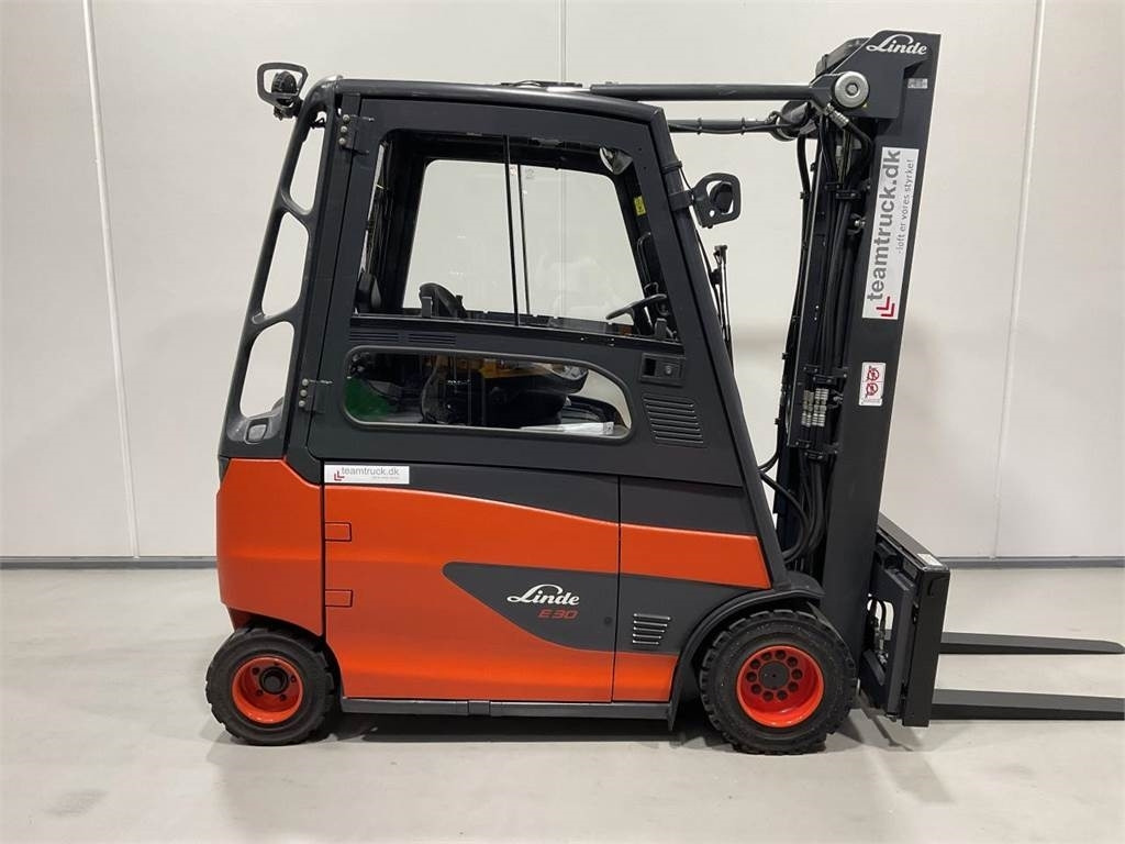 Linde E30HL-01/600 - Elektrostapler: das Bild 1 Linde E30HL-01/600 - Elektrostapler: das Bild 1