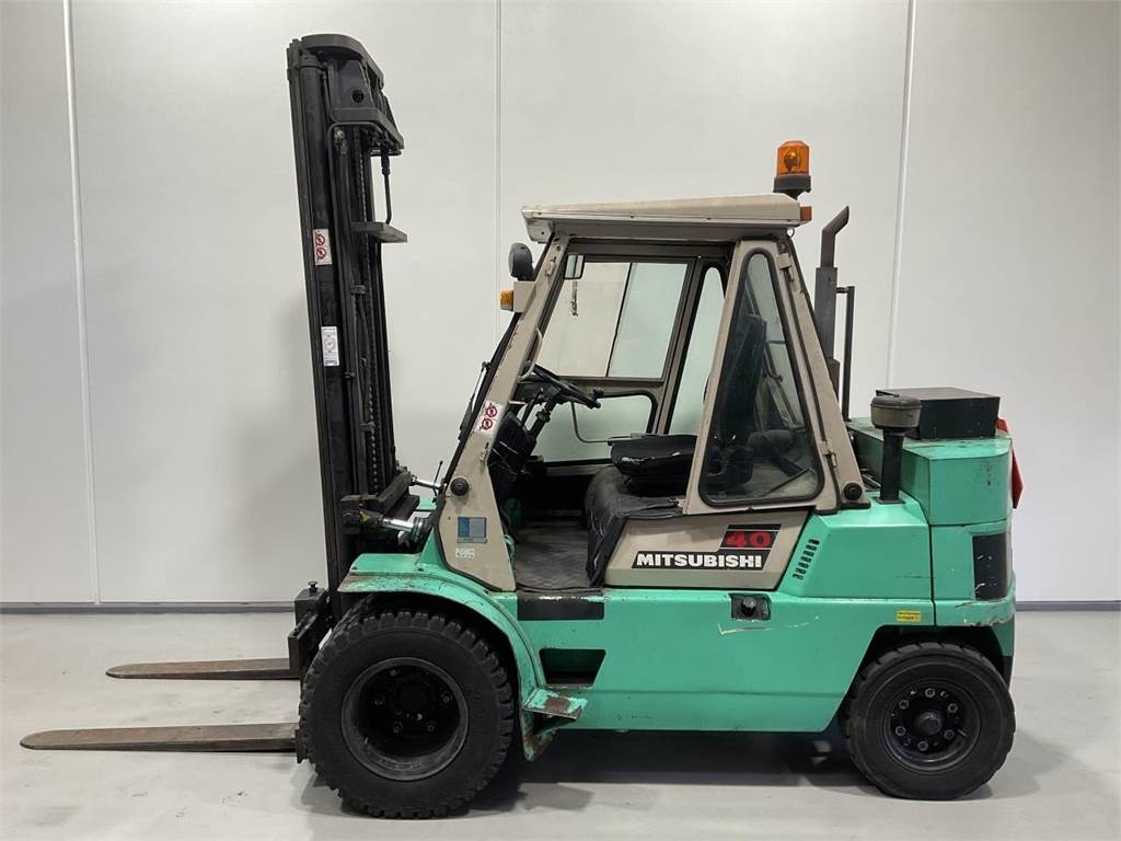 Mitsubishi FD40T - Dieselstapler: das Bild 3 Mitsubishi FD40T - Dieselstapler: das Bild 3