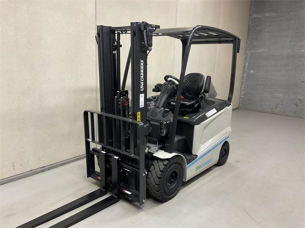 UniCarriers MX 25 - Elektrostapler: das Bild 4 UniCarriers MX 25 - Elektrostapler: das Bild 4