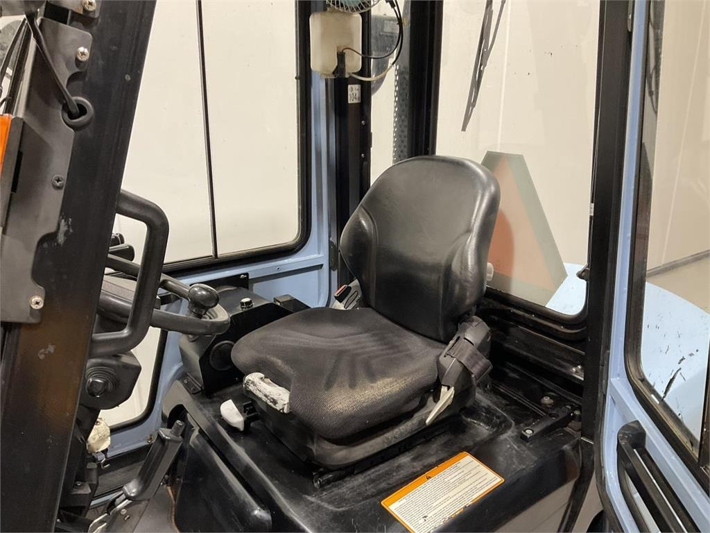 Utilev UT30P - Dieselstapler: das Bild 5 Utilev UT30P - Dieselstapler: das Bild 5