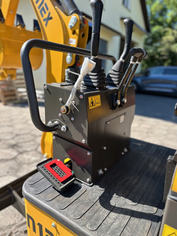 NEX N12 - Minibagger: das Bild 4 NEX N12 - Minibagger: das Bild 4