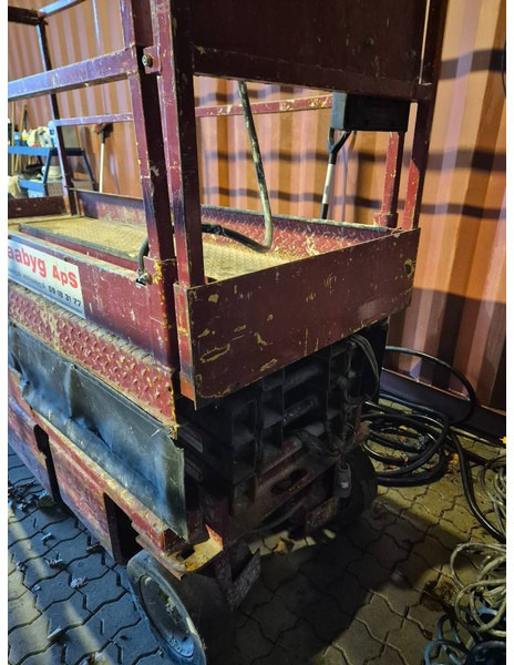 Grove 6-10 meter 2 persons lift - Scherenbühne: das Bild 2 Grove 6-10 meter 2 persons lift - Scherenbühne: das Bild 2