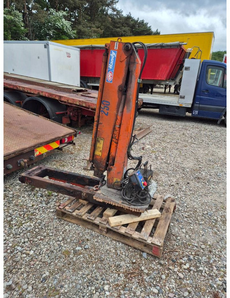 HMF 252-T2 with 2 hydraulic extensions - Ladekran: das Bild 1 HMF 252-T2 with 2 hydraulic extensions - Ladekran: das Bild 1