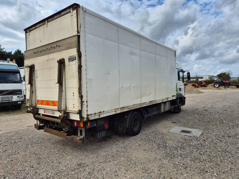 MAN TGL 10 / 12.180 4x2 with lift /ramp - Koffer LKW: das Bild 4 MAN TGL 10 / 12.180 4x2 with lift /ramp - Koffer LKW: das Bild 4