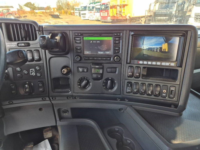 Autokran Scania G490 8x2/6 // HMF 2620 K-5 // Pendellad: das Bild 20