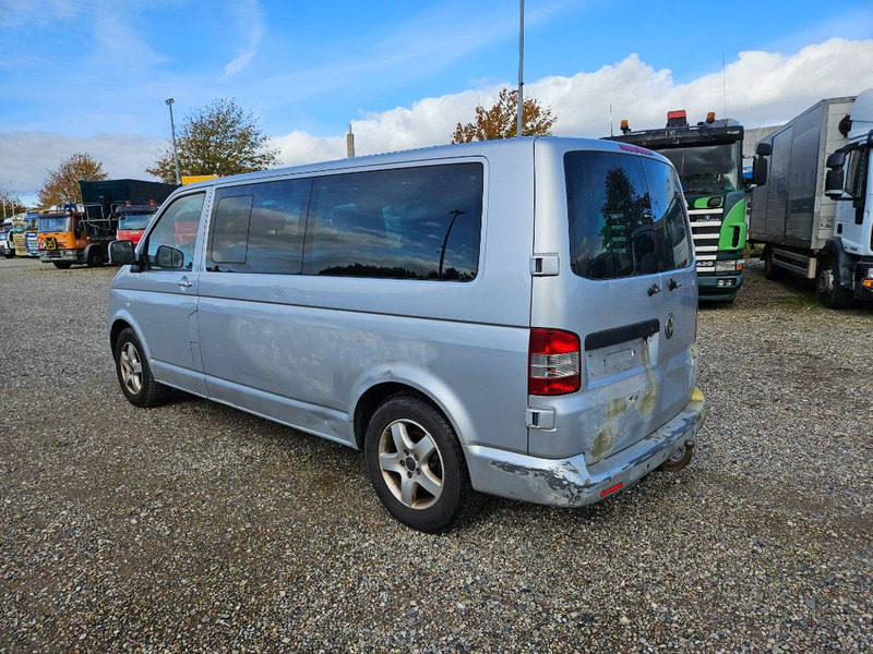 Volkswagen Caravelle 2,5 TDi 130 Comfortline 9prs 4d - Kleinbus, Personentransporter: das Bild 3 Volkswagen Caravelle 2,5 TDi 130 Comfortline 9prs 4d - Kleinbus, Personentransporter: das Bild 3