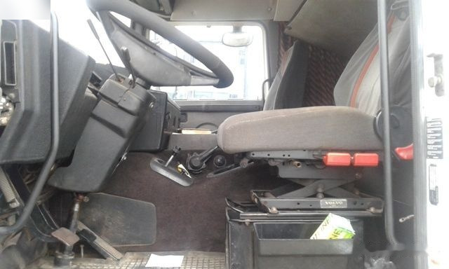 Pritsche LKW Volvo F.10: das Bild 12 Pritsche LKW Volvo F.10: das Bild 12