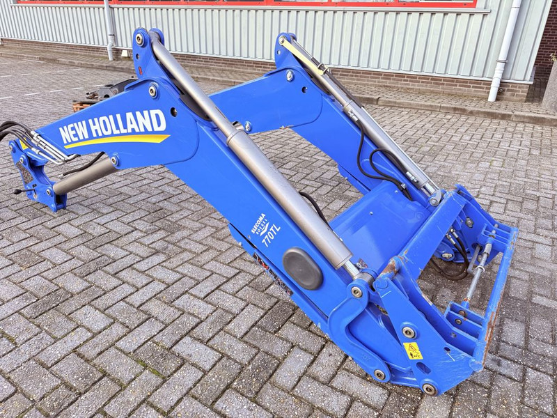 Stoll Voorlader TL770 Aanbouwdelen NH /CaseIH - Anbauteil für Landmaschine: das Bild 4 Stoll Voorlader TL770 Aanbouwdelen NH /CaseIH - Anbauteil für Landmaschine: das Bild 4