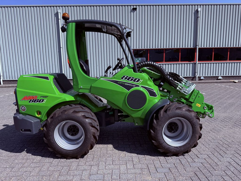 Avant 860i TDL + 1900kg 3.5 mtr 30km/h - Radlader: das Bild 4 Avant 860i TDL + 1900kg 3.5 mtr 30km/h - Radlader: das Bild 4