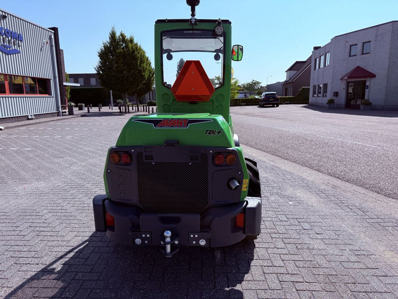 Avant 860i TDL + 1900kg 3.5 mtr 30km/h – Leasing Avant 860i TDL + 1900kg 3.5 mtr 30km/h: das Bild 6