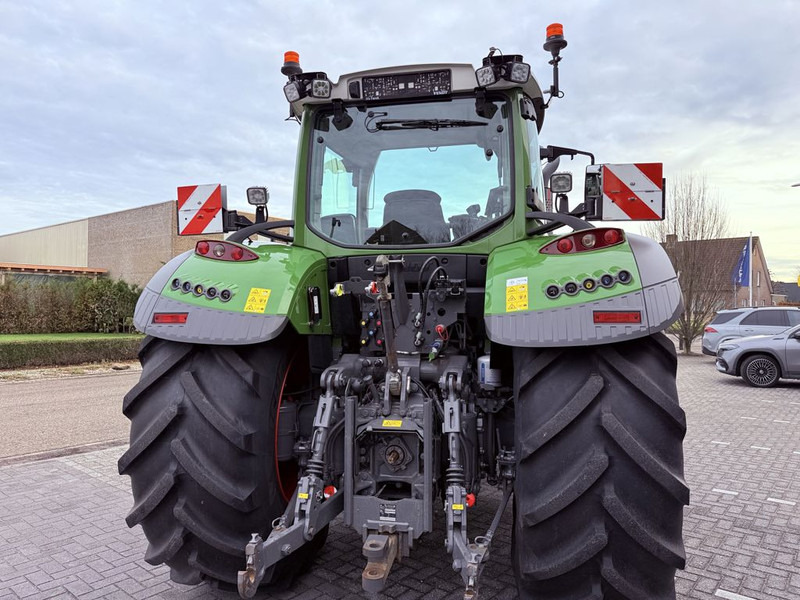 Fendt 720 Vario Profi Plus – Gen 6 - Traktor: das Bild 2 Fendt 720 Vario Profi Plus – Gen 6 - Traktor: das Bild 2