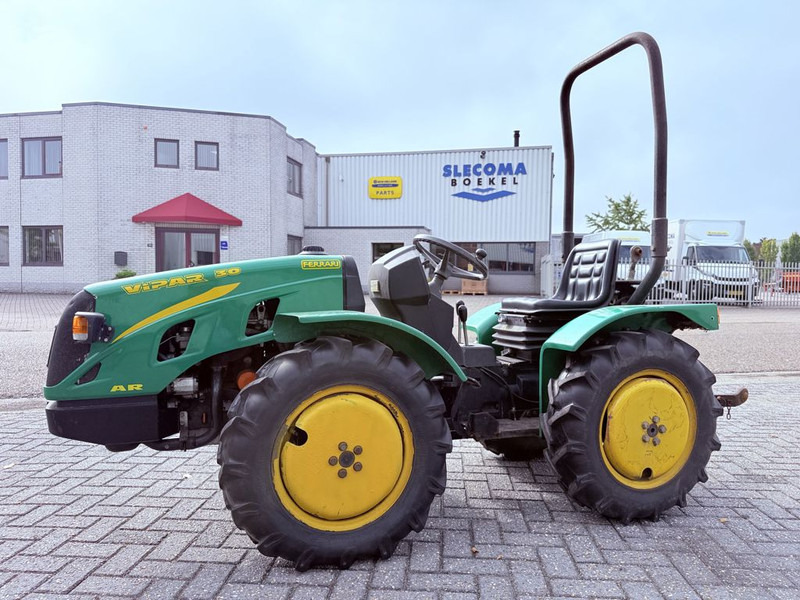 Ferrari VIPAR F30L AR - Traktor: das Bild 1 Ferrari VIPAR F30L AR - Traktor: das Bild 1