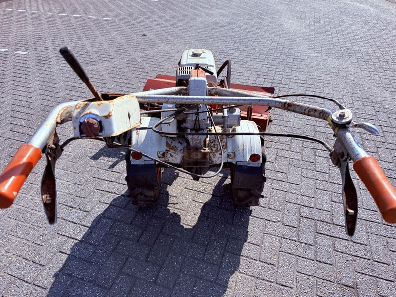 Honda F800 Veegmachine - Kehrmaschine: das Bild 3 Honda F800 Veegmachine - Kehrmaschine: das Bild 3