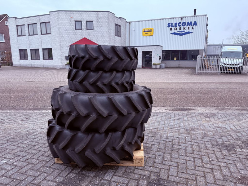Mitas 420/70R30 & 300/70R20 Compl wheel - Felgen und Reifen: das Bild 5 Mitas 420/70R30 & 300/70R20 Compl wheel - Felgen und Reifen: das Bild 5