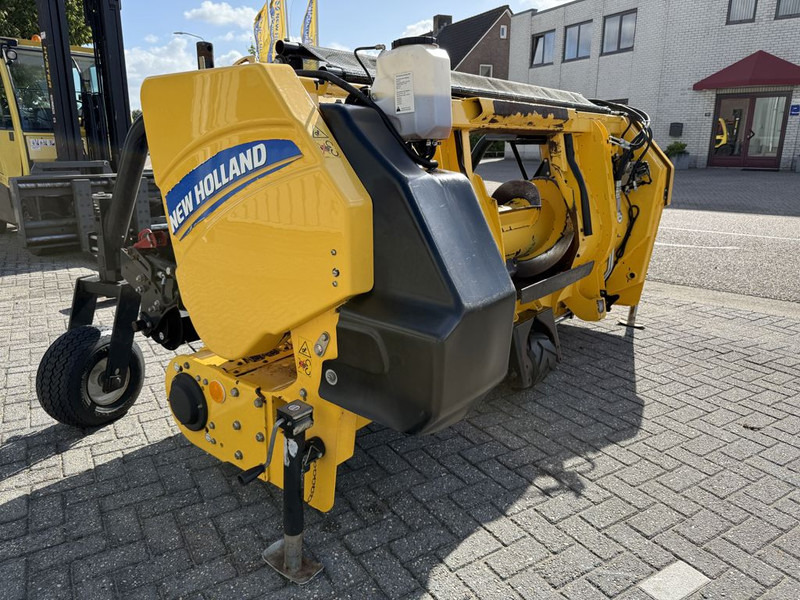 New Holland 300FPE Gras Pickup - Erntemaschine: das Bild 2 New Holland 300FPE Gras Pickup - Erntemaschine: das Bild 2
