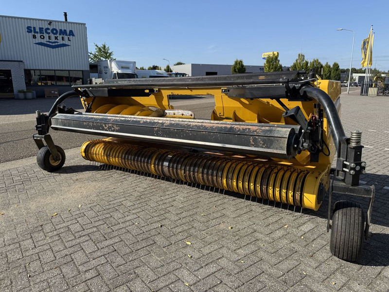 New Holland 380FP Gras Pickup - Erntemaschine: das Bild 1 New Holland 380FP Gras Pickup - Erntemaschine: das Bild 1