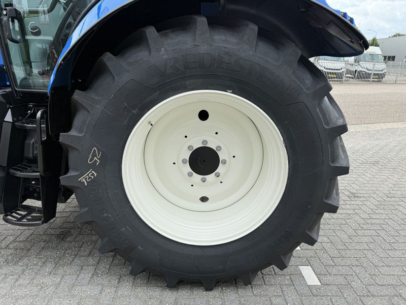 Traktor neu kaufen New Holland T6.145 AC STAGE V: das Bild 11