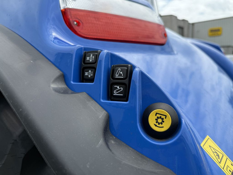 Traktor neu kaufen New Holland T6.145 AC STAGE V: das Bild 13