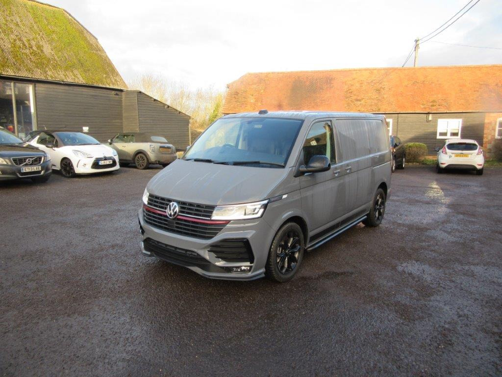 2025 Volkswagen Transporter Black Edition 2.0 BiDI 204 Sportline - Kastenwagen: das Bild 2 2025 Volkswagen Transporter Black Edition 2.0 BiDI 204 Sportline - Kastenwagen: das Bild 2