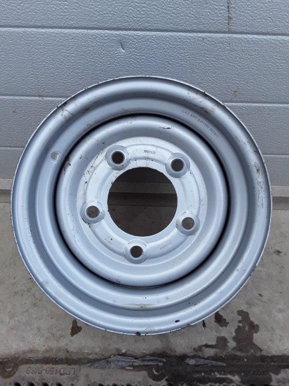 6JX13H2 Silver trailer rim - Felge für Anhänger: das Bild 1 6JX13H2 Silver trailer rim - Felge für Anhänger: das Bild 1
