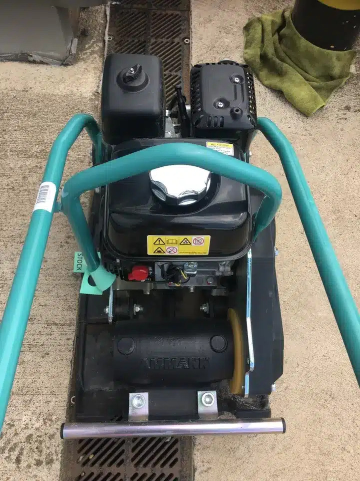 AMMANN APF12/40 - Rüttelplatte: das Bild 4 AMMANN APF12/40 - Rüttelplatte: das Bild 4
