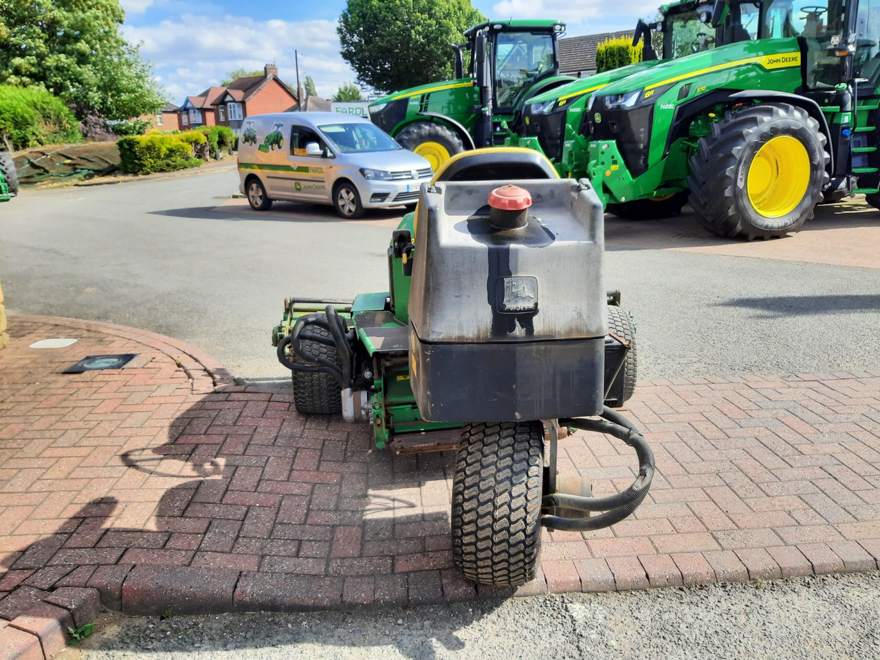 John Deere 2653A utility triple mower - Rasenmäher: das Bild 4 John Deere 2653A utility triple mower - Rasenmäher: das Bild 4