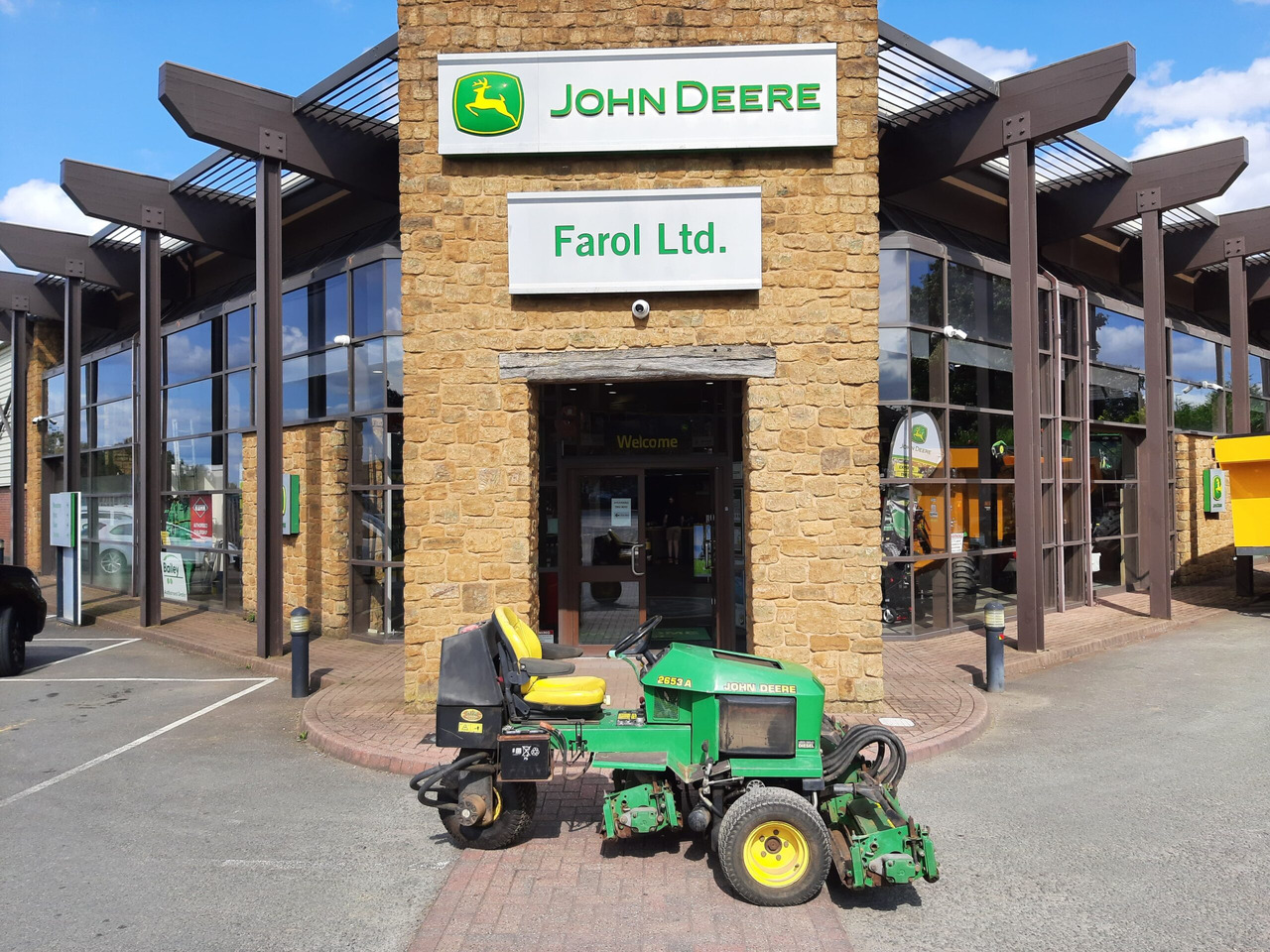 John Deere 2653A utility triple mower - Rasenmäher: das Bild 2 John Deere 2653A utility triple mower - Rasenmäher: das Bild 2