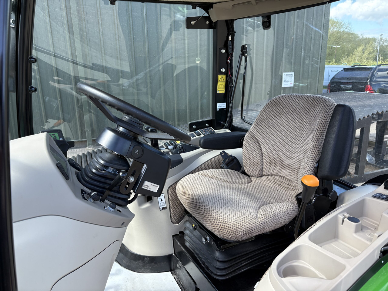 John Deere 4052R Compact Tractor - Kleintraktor: das Bild 5 John Deere 4052R Compact Tractor - Kleintraktor: das Bild 5