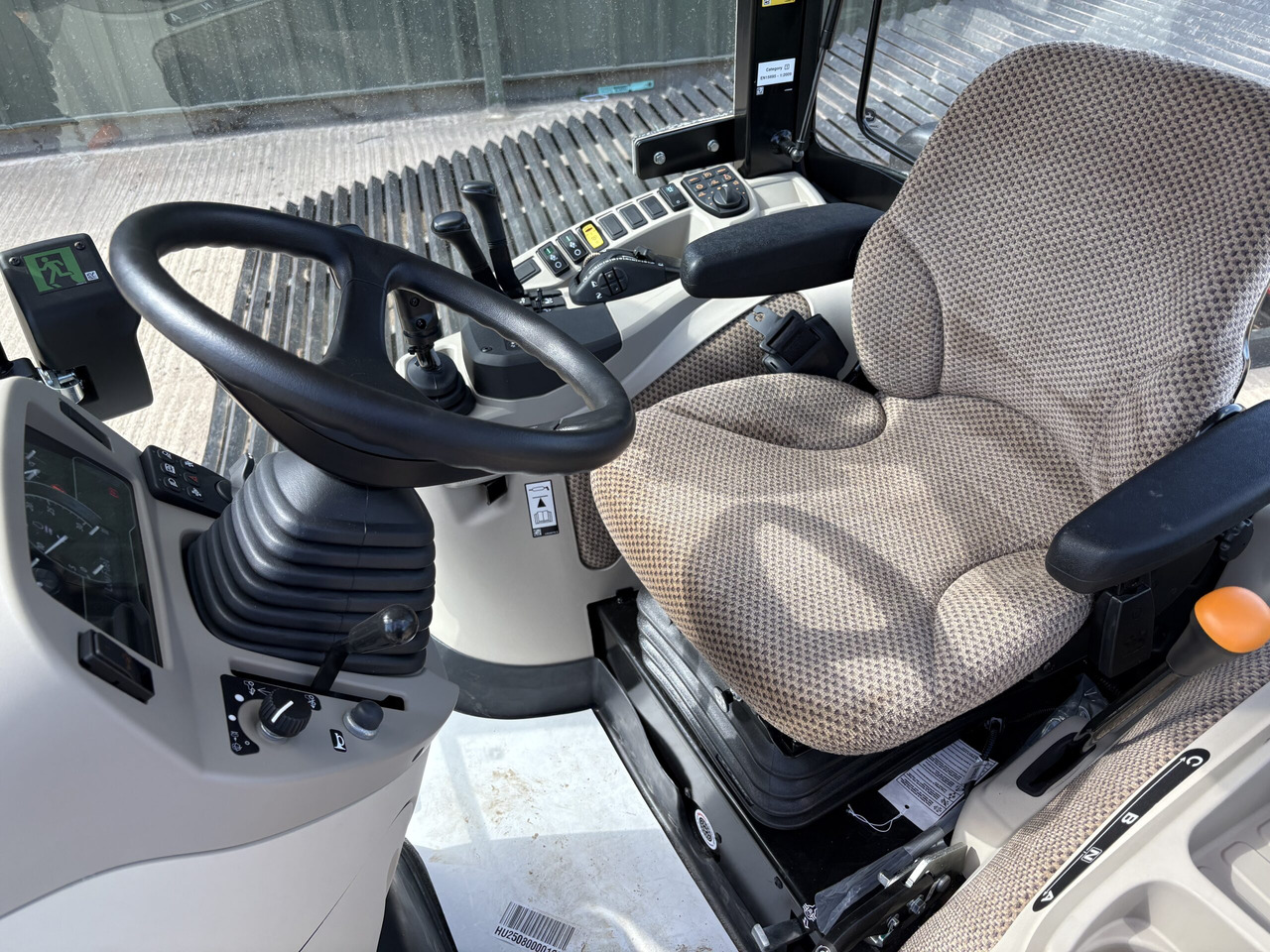 John Deere 4066R Compact Tractor - Kleintraktor: das Bild 5 John Deere 4066R Compact Tractor - Kleintraktor: das Bild 5
