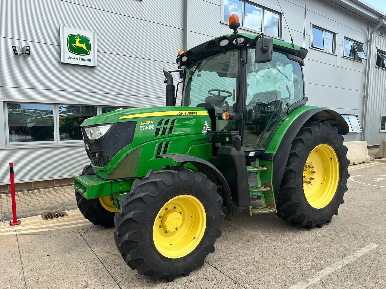 John Deere 6125R - Traktor: das Bild 1 John Deere 6125R - Traktor: das Bild 1