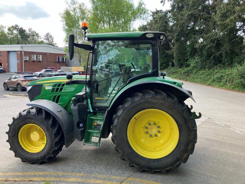 John Deere 6130R - Traktor: das Bild 3 John Deere 6130R - Traktor: das Bild 3