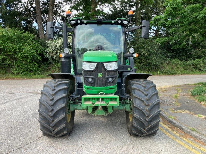 John Deere 6130R - Traktor: das Bild 2 John Deere 6130R - Traktor: das Bild 2